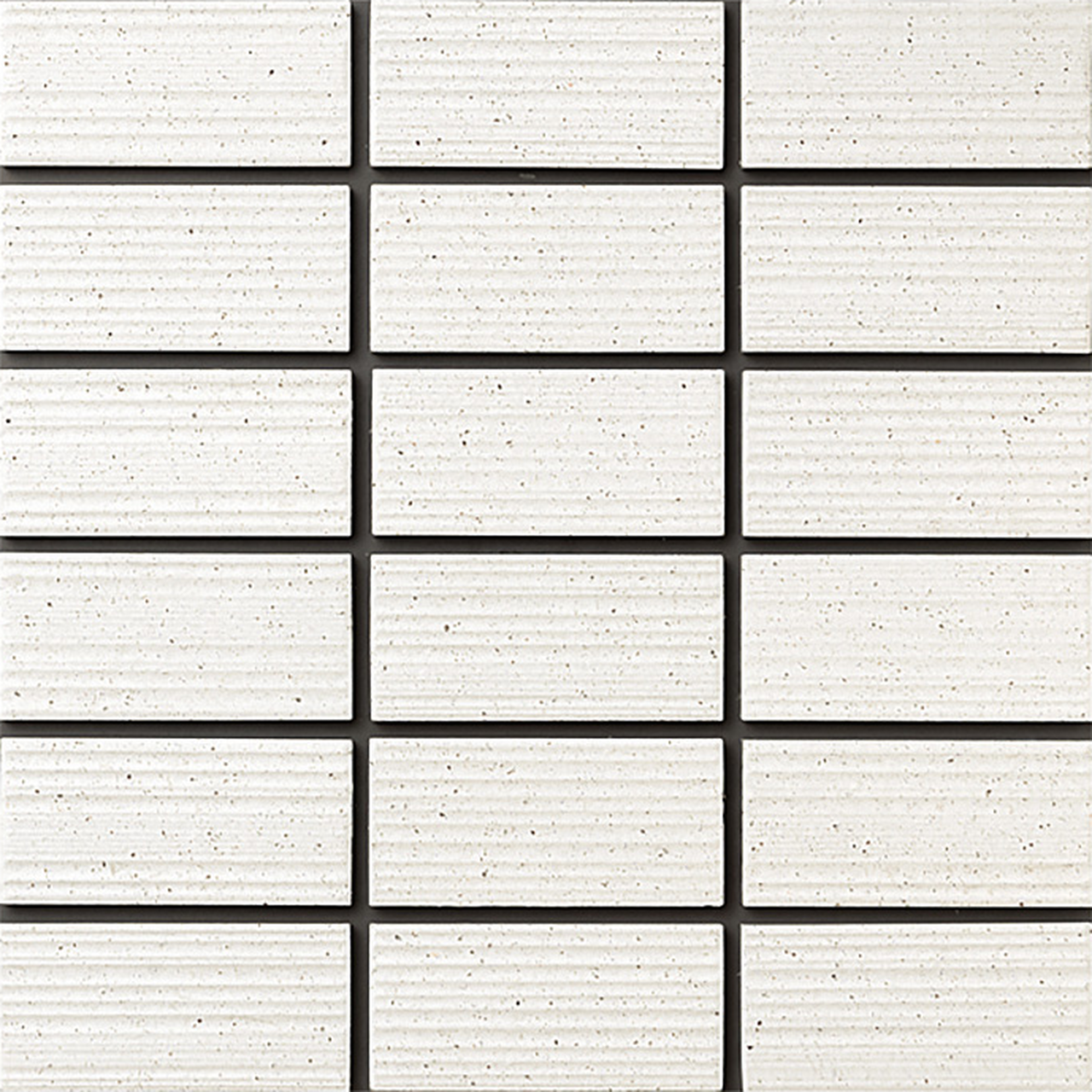 no.144 雲の峰 ダルメシアンと型押しのwood