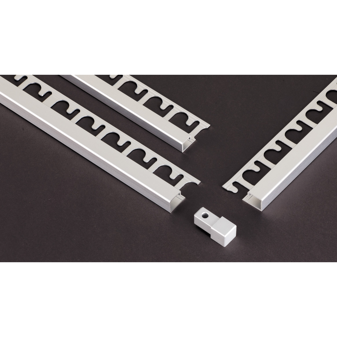 コーナービットⅡ｜商品検索｜タイルの名古屋モザイク工業株式会社